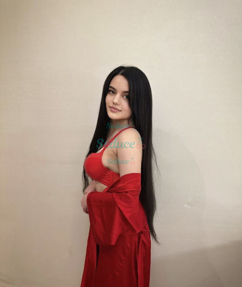 Photo escort girl Minzifa: the best escort service