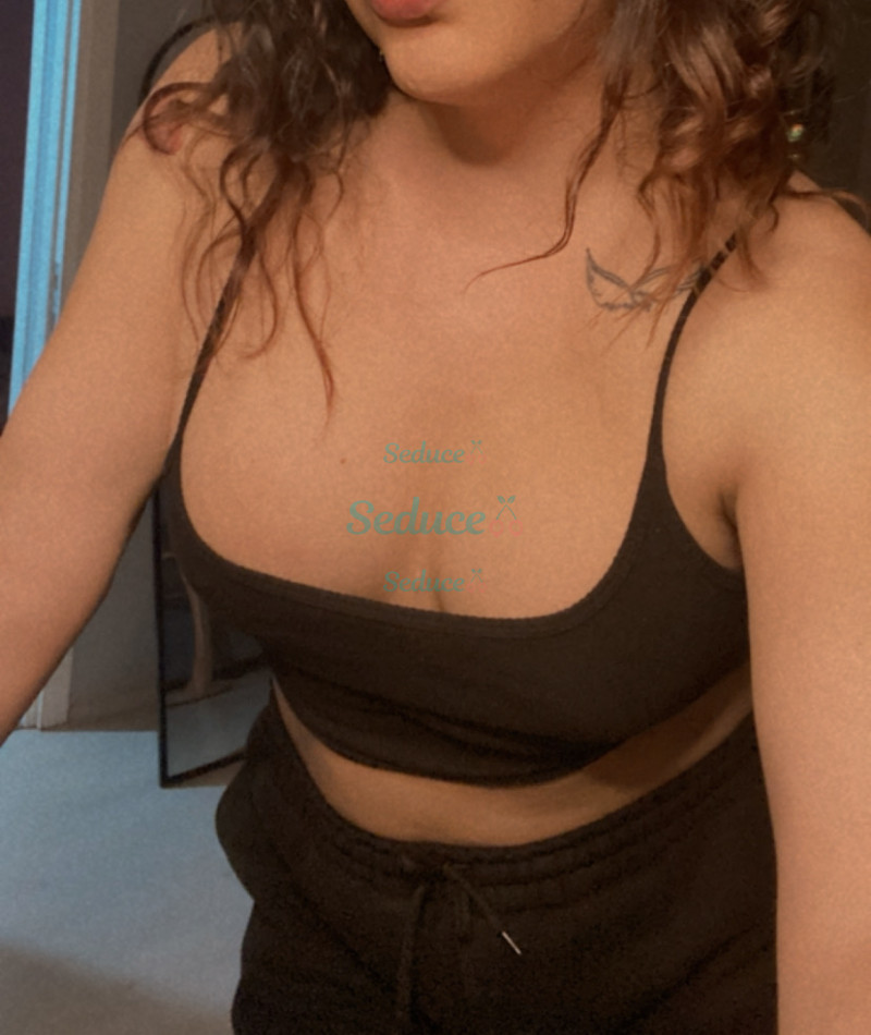 Photo escort girl Mistress Lola: the best escort service