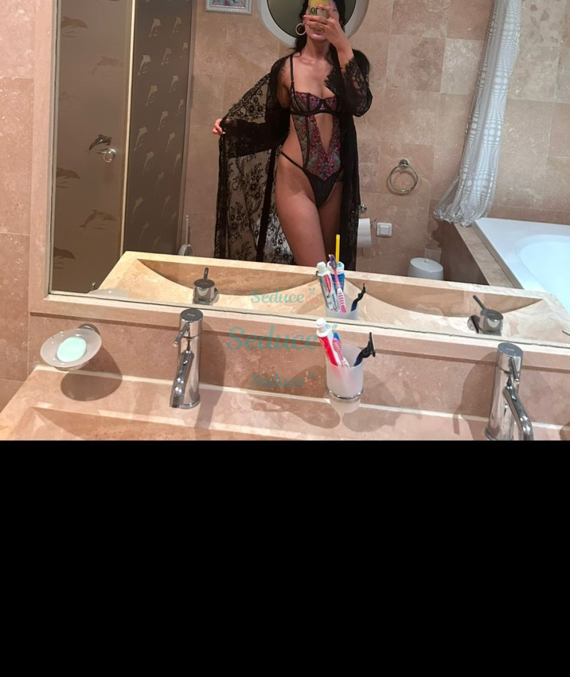 Photo escort girl Ece: the best escort service