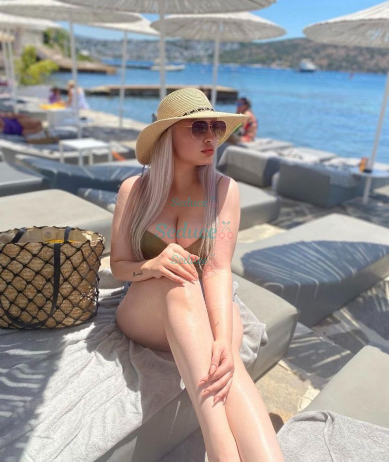 Photo escort girl Aylin: the best escort service