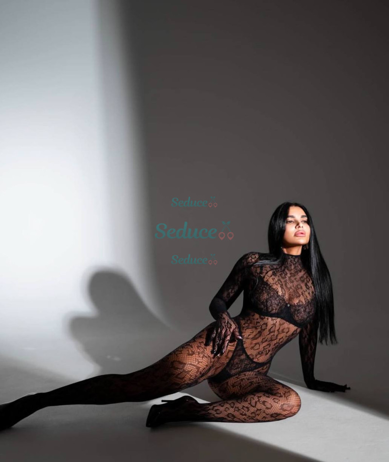 Photo escort girl Kamilla: the best escort service