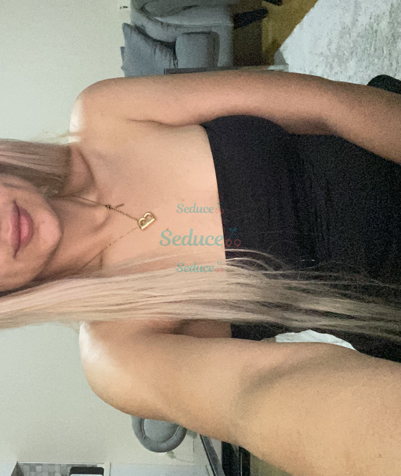 Photo escort girl Azra: the best escort service