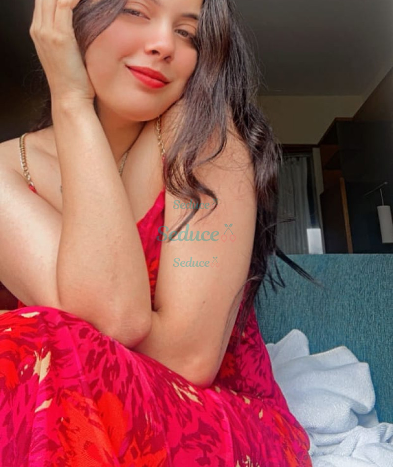 Photo escort girl Neha: the best escort service