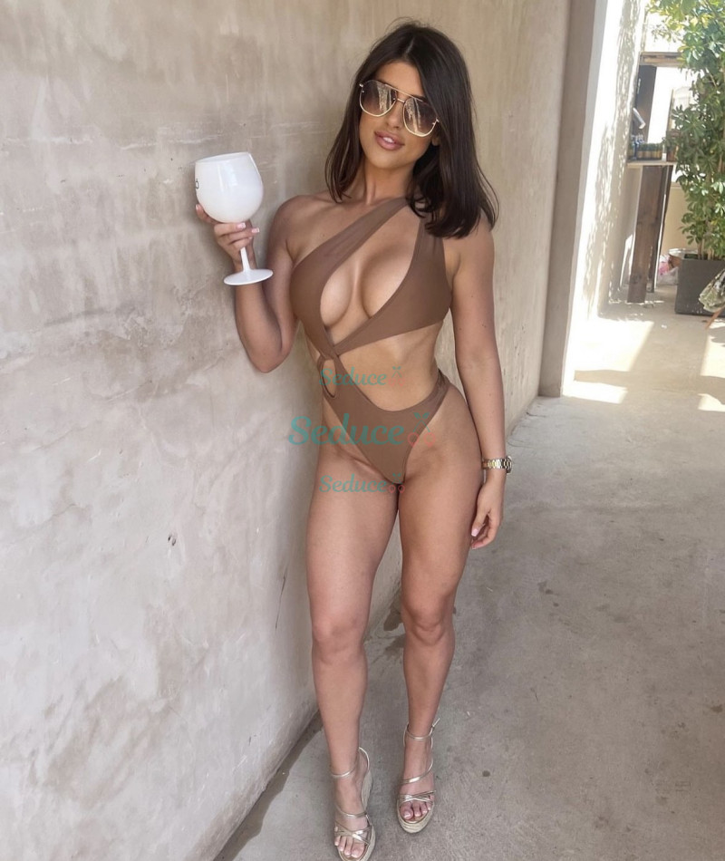 Photo escort girl marquezine: the best escort service