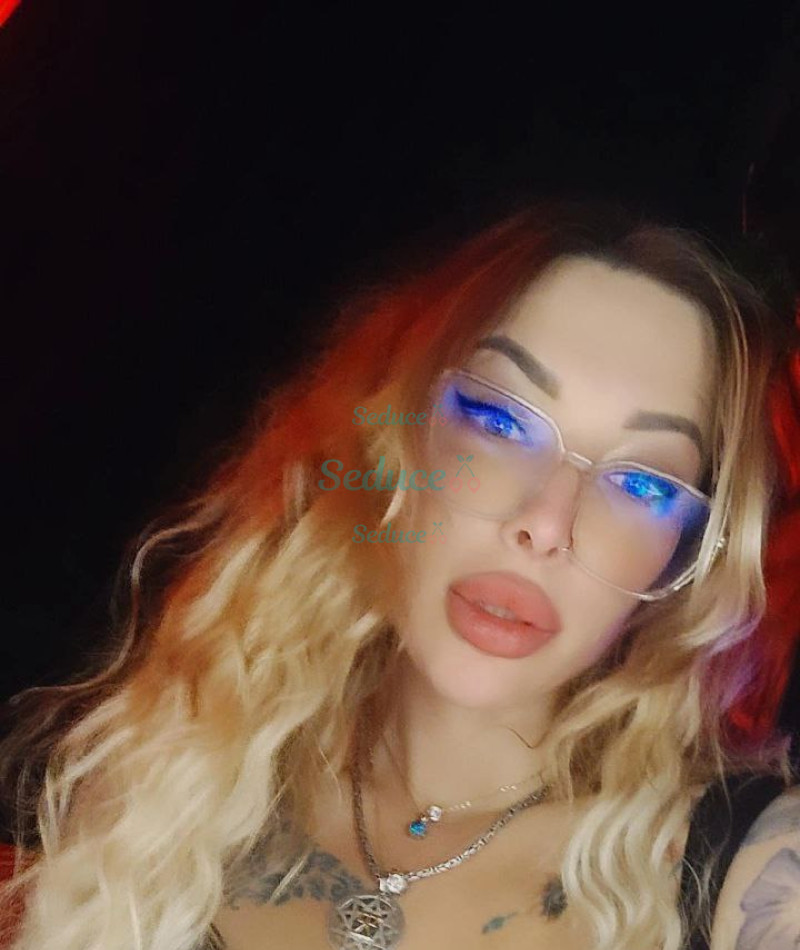 Photo escort girl Emily Ice: the best escort service