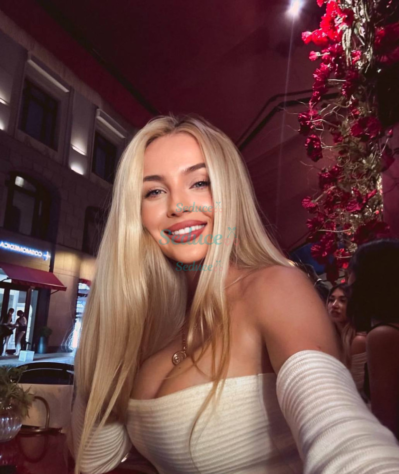Photo escort girl Aleksa: the best escort service