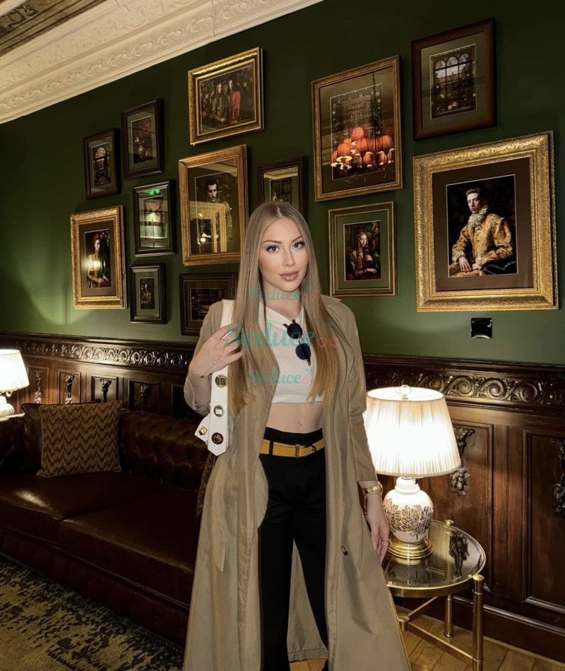 Photo escort girl NATASHA HLY: the best escort service