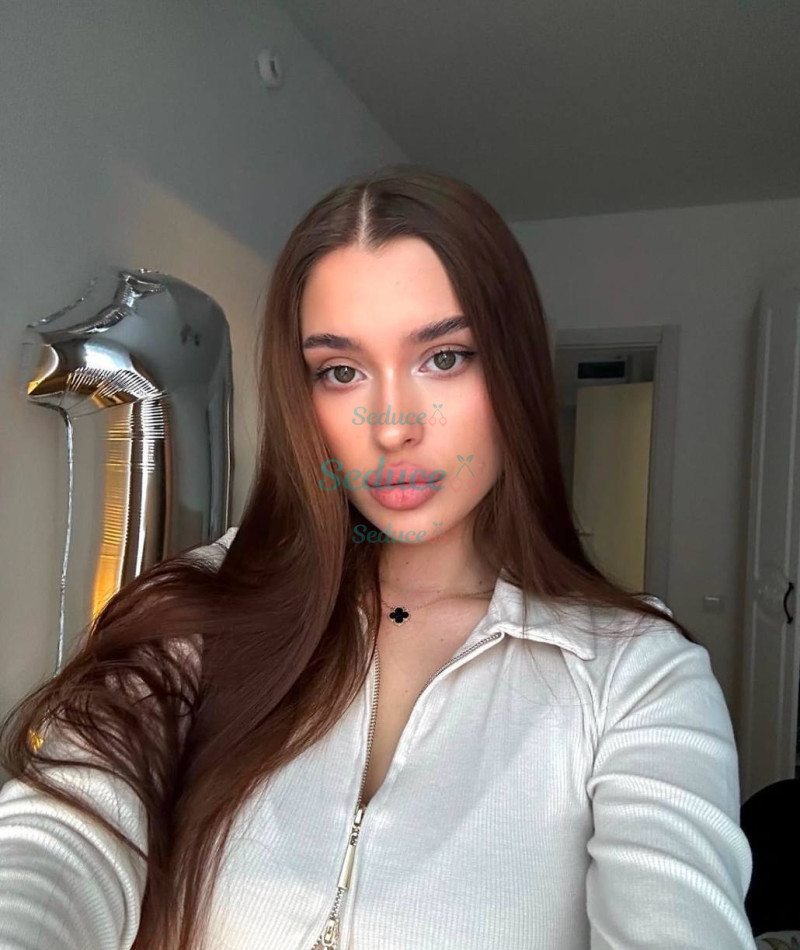 Photo escort girl Irina: the best escort service
