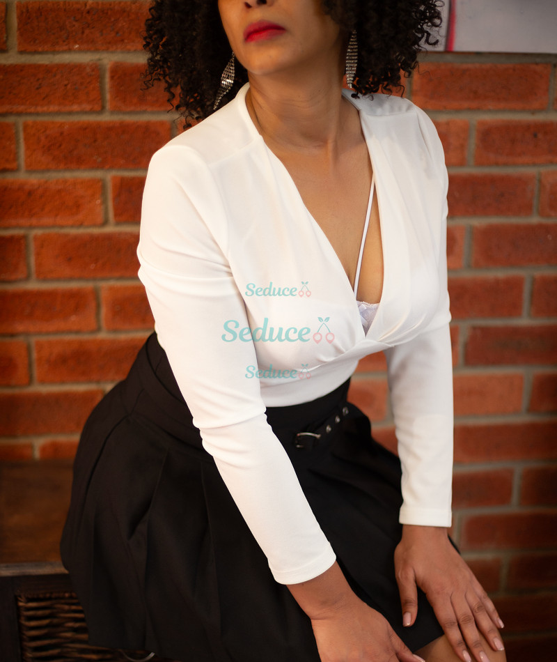 Photo escort girl Ella: the best escort service