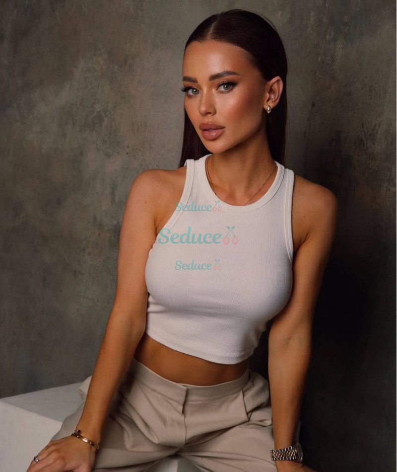 Photo escort girl Valentine : the best escort service