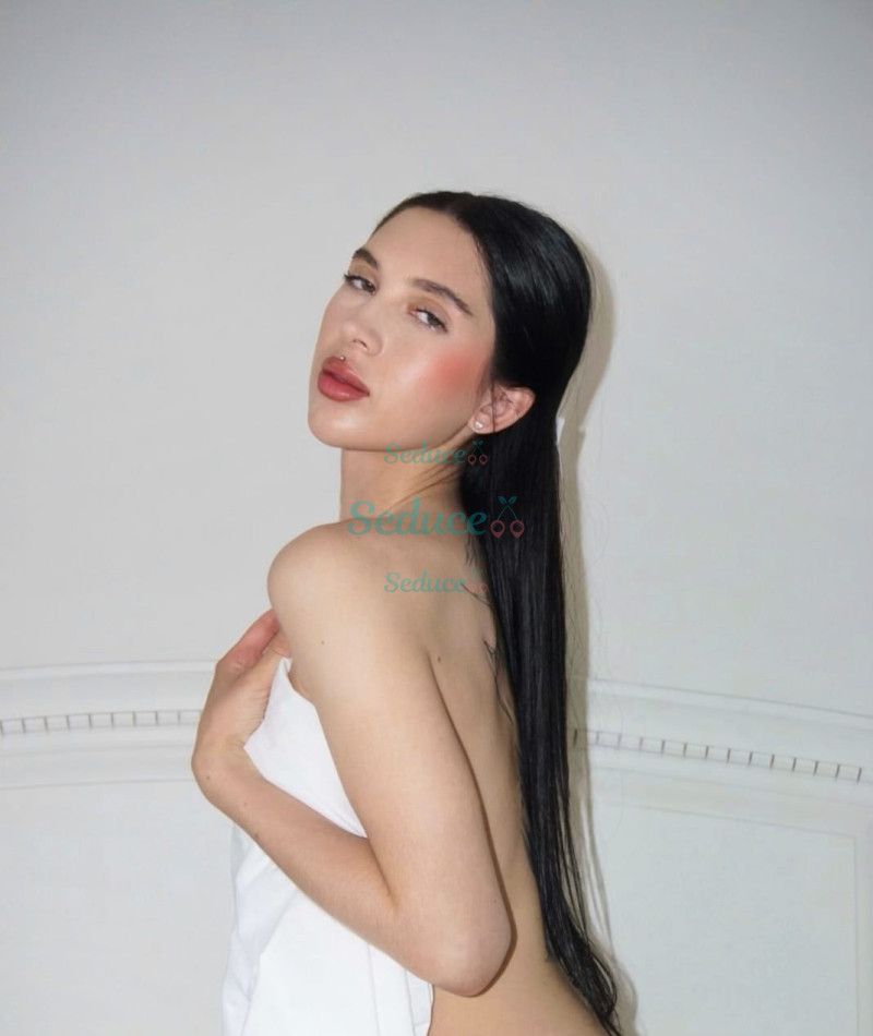 Photo escort girl Elyanna Glamour: the best escort service