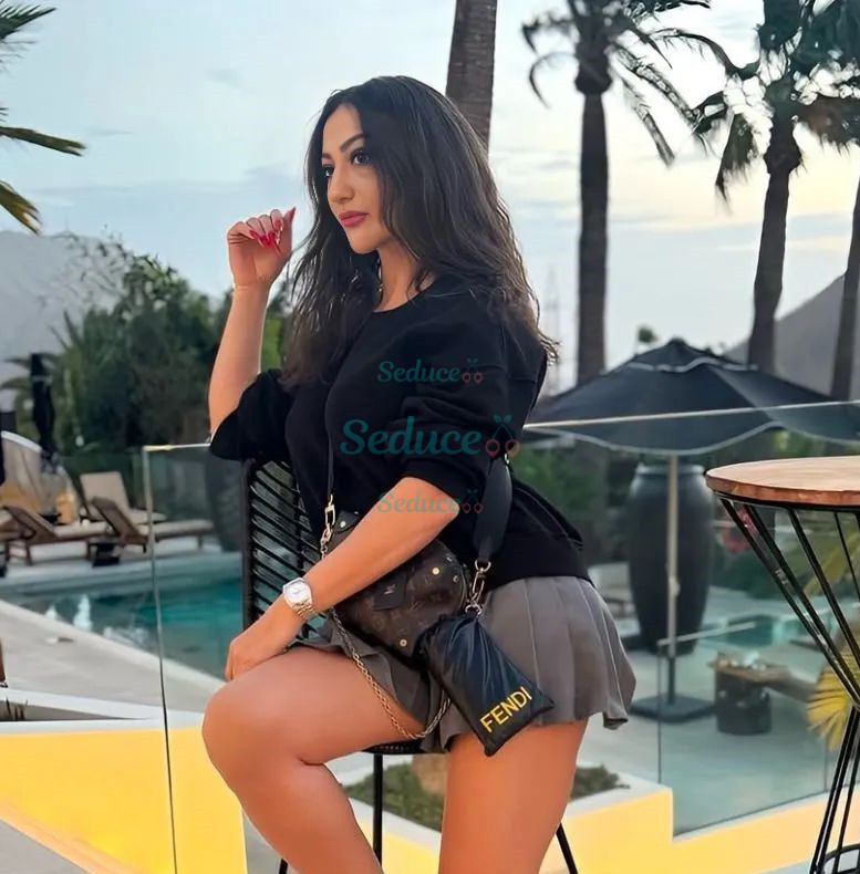 Photo escort girl faddimme: the best escort service
