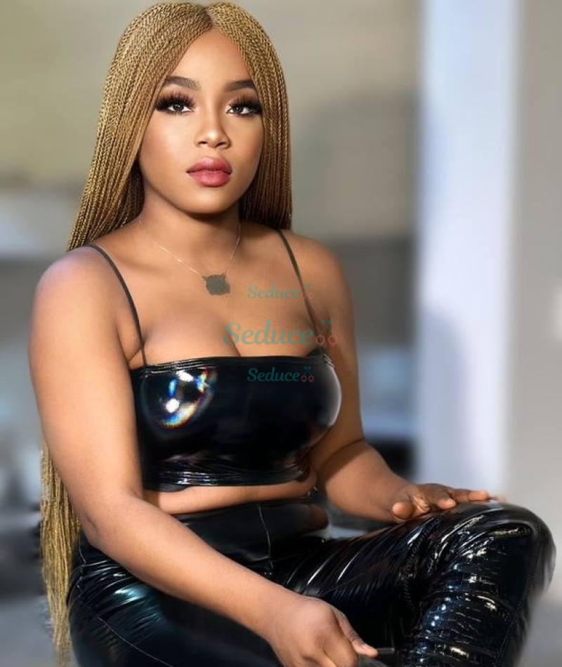 Photo escort girl kayl: the best escort service