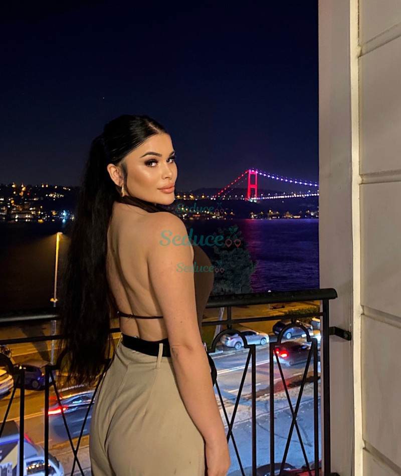 Photo escort girl Aylin: the best escort service