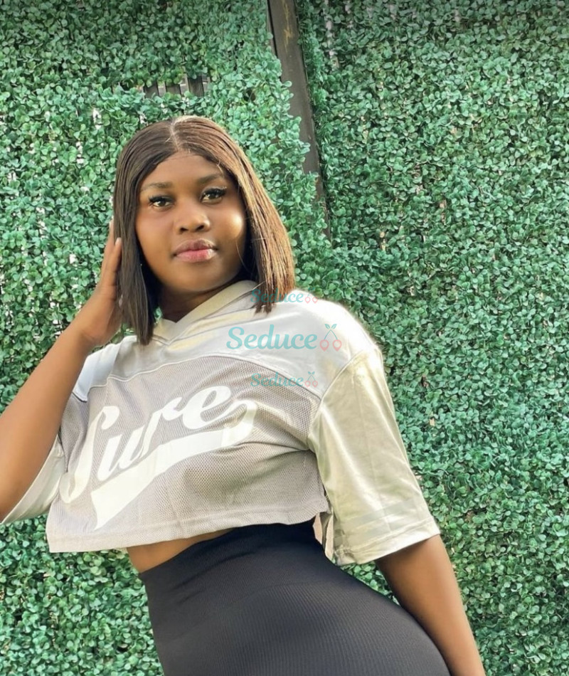Photo escort girl Adeolaoi: the best escort service