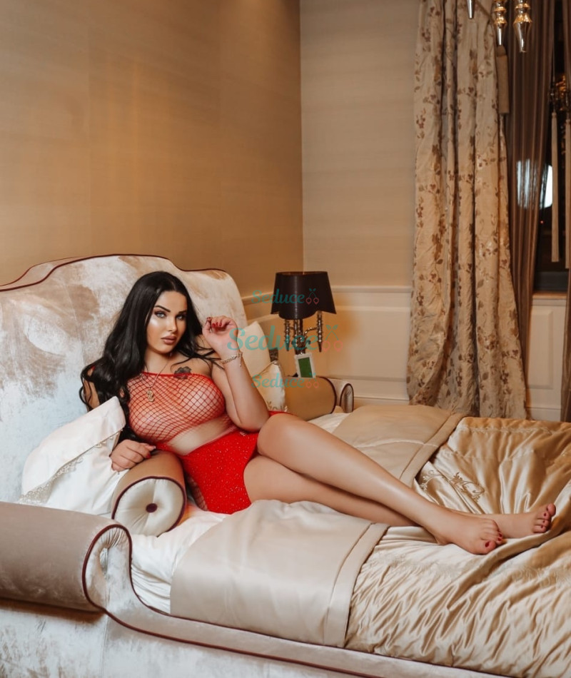 Photo escort girl Lara: the best escort service