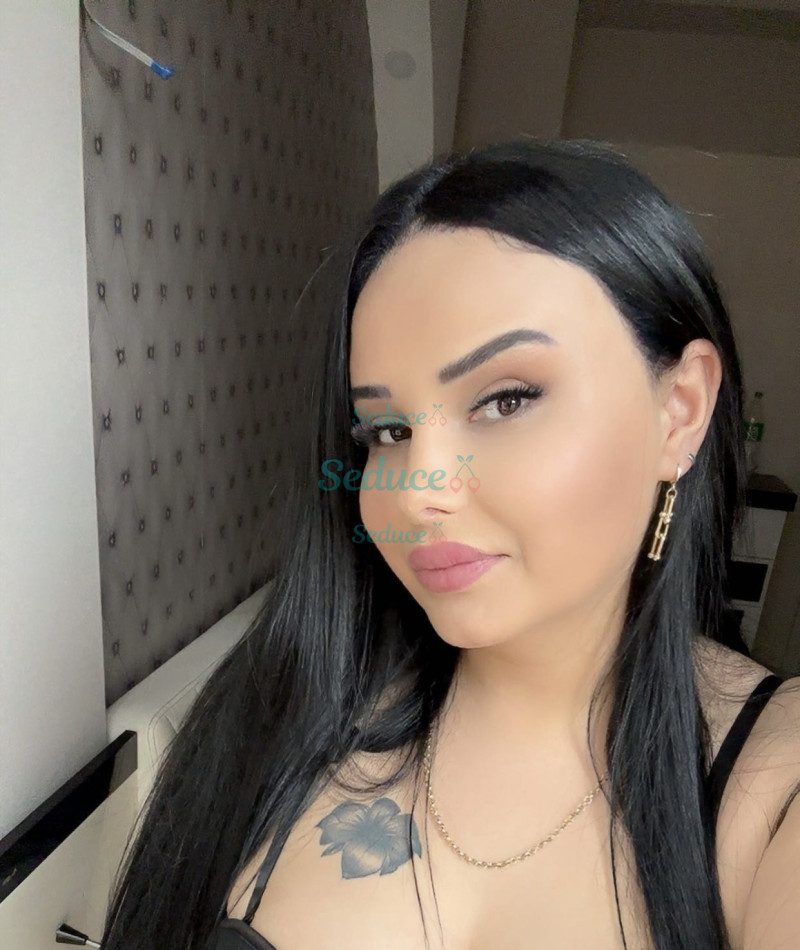 Photo escort girl Lara: the best escort service
