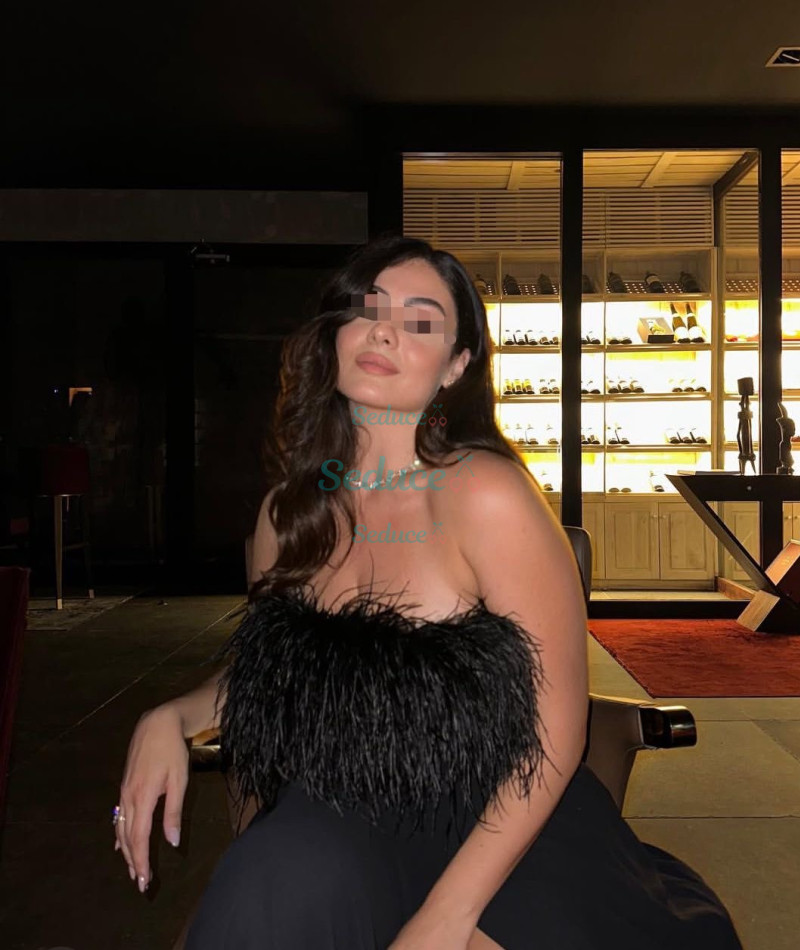 Photo escort girl Leila : the best escort service
