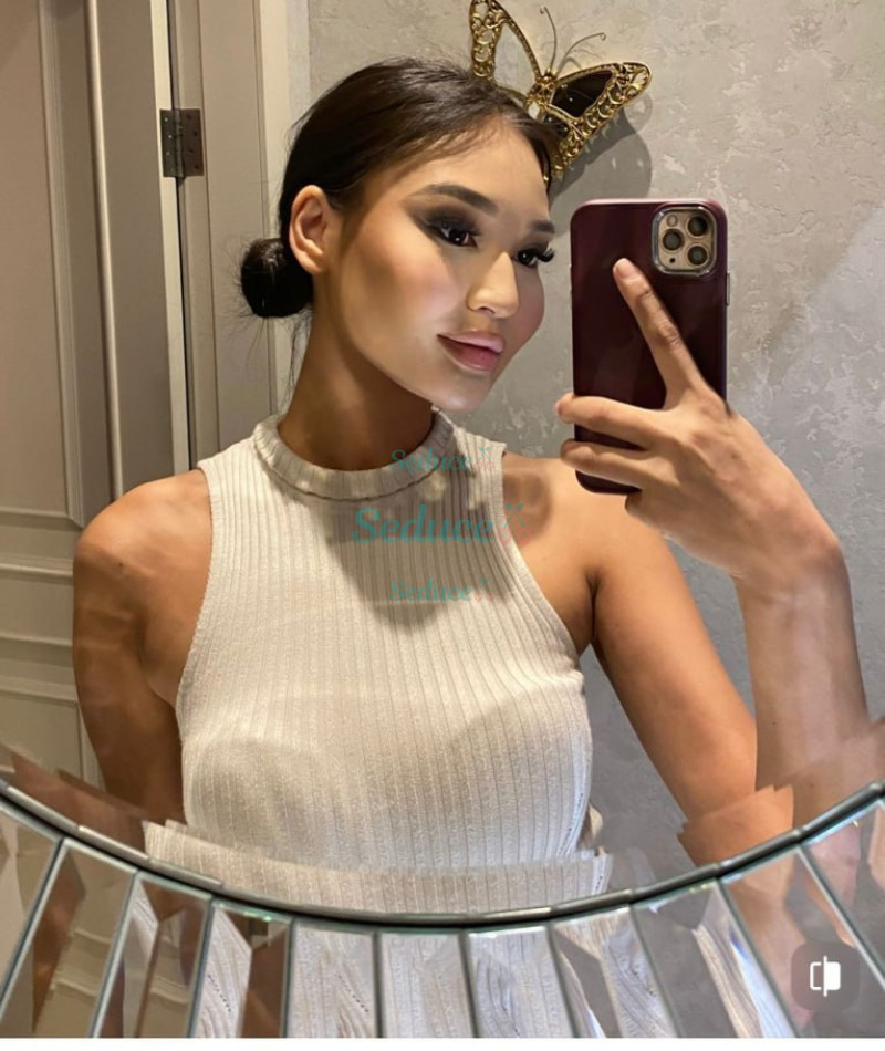 Photo escort girl Amina: the best escort service
