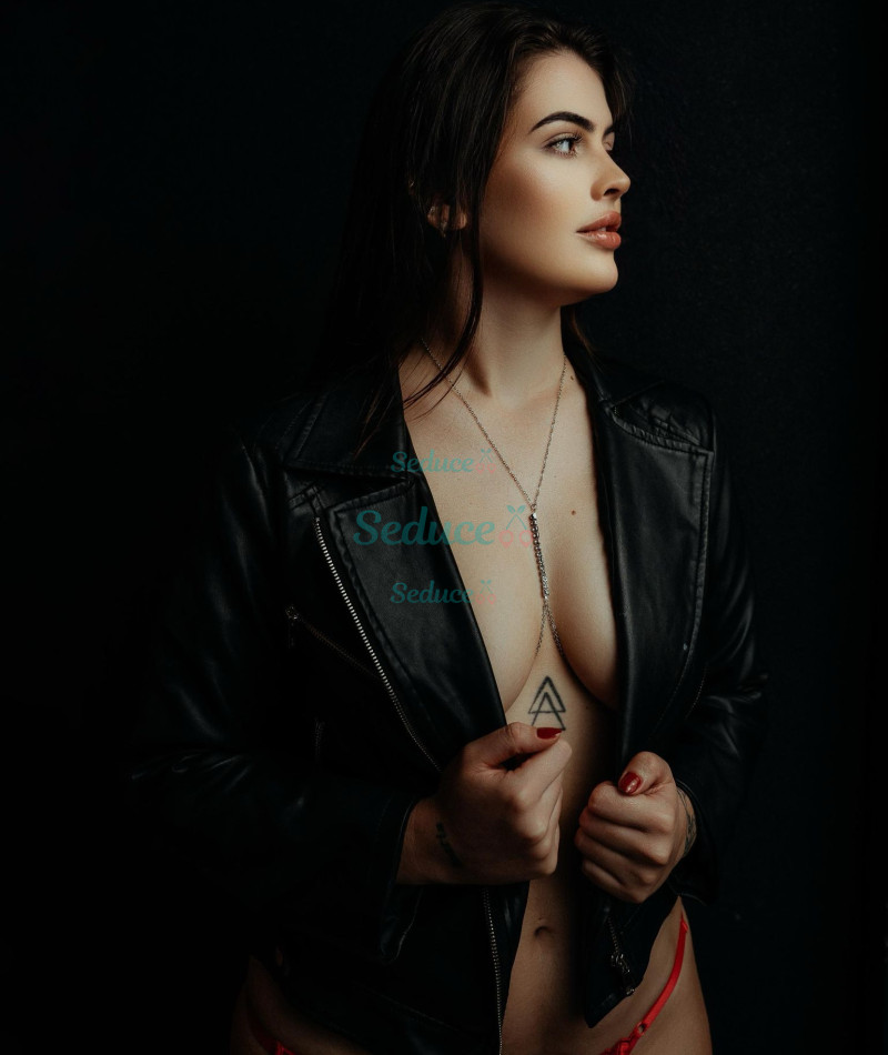 Photo escort girl Amanda: the best escort service