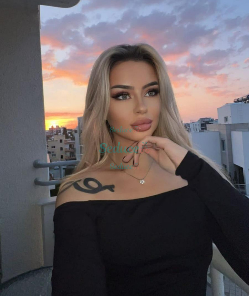 Photo escort girl Layla_Young: the best escort service