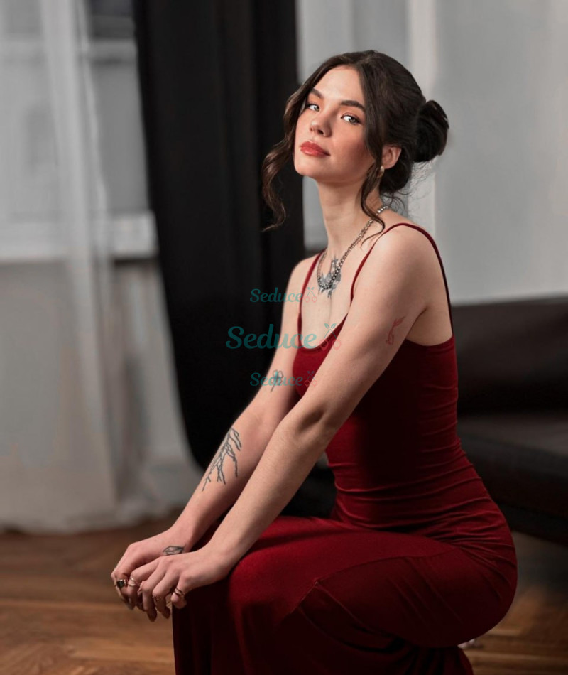 Photo escort girl Molly : the best escort service