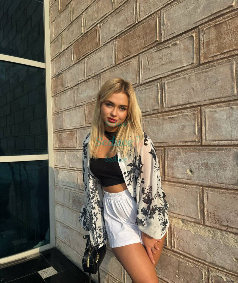 Photo escort girl SugarVip: the best escort service