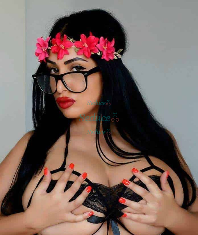 Photo escort girl Roberta: the best escort service