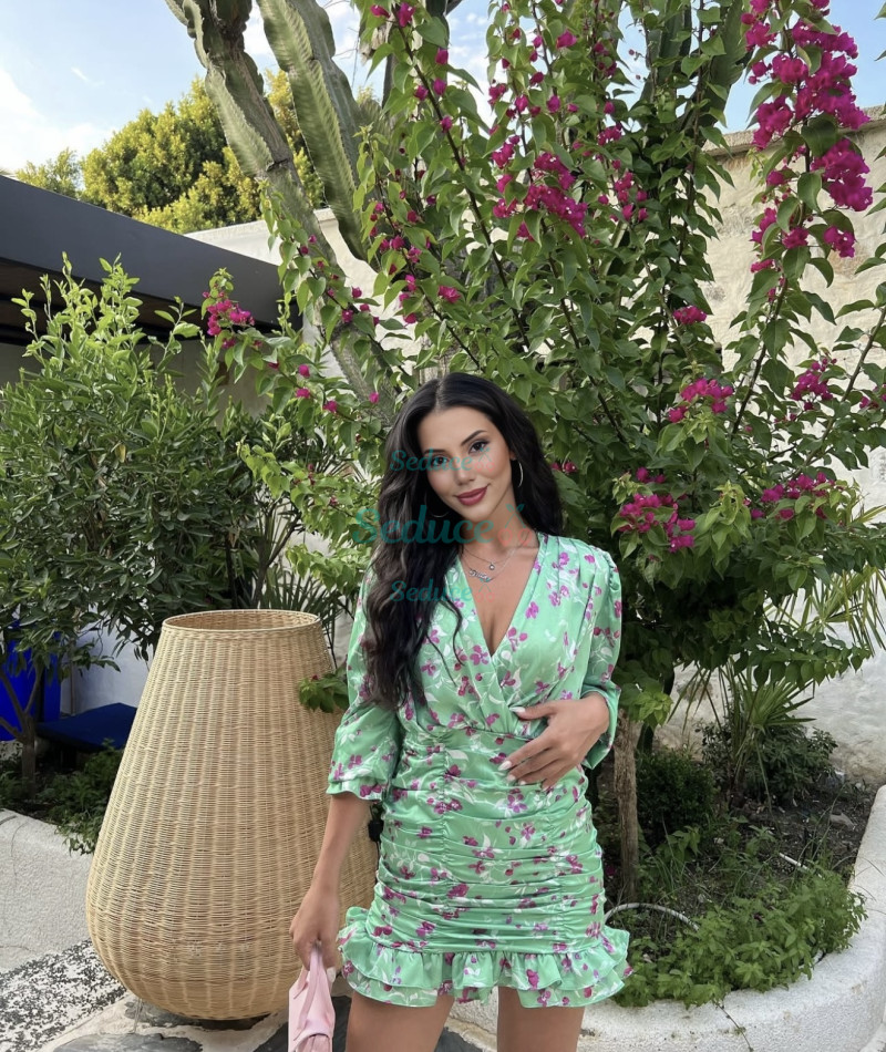 Photo escort girl Selin: the best escort service
