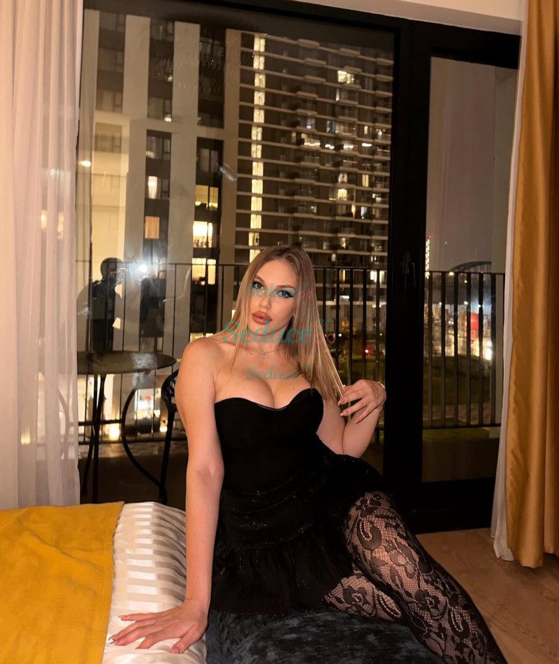 Photo escort girl ESLEM VIP: the best escort service