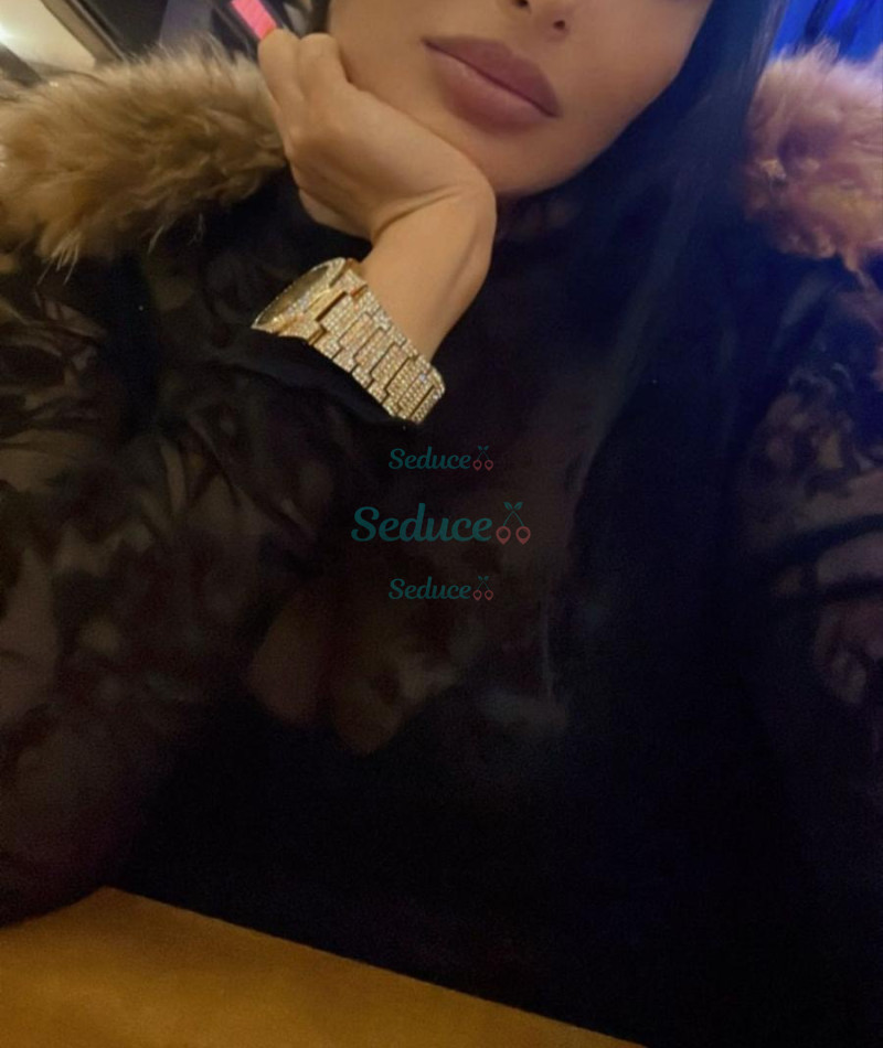 Photo escort girl Emel: the best escort service