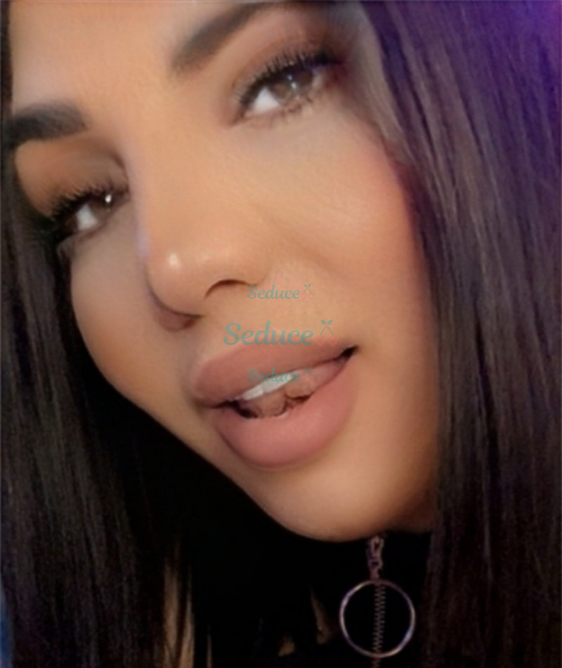 Photo escort girl Victoria : the best escort service