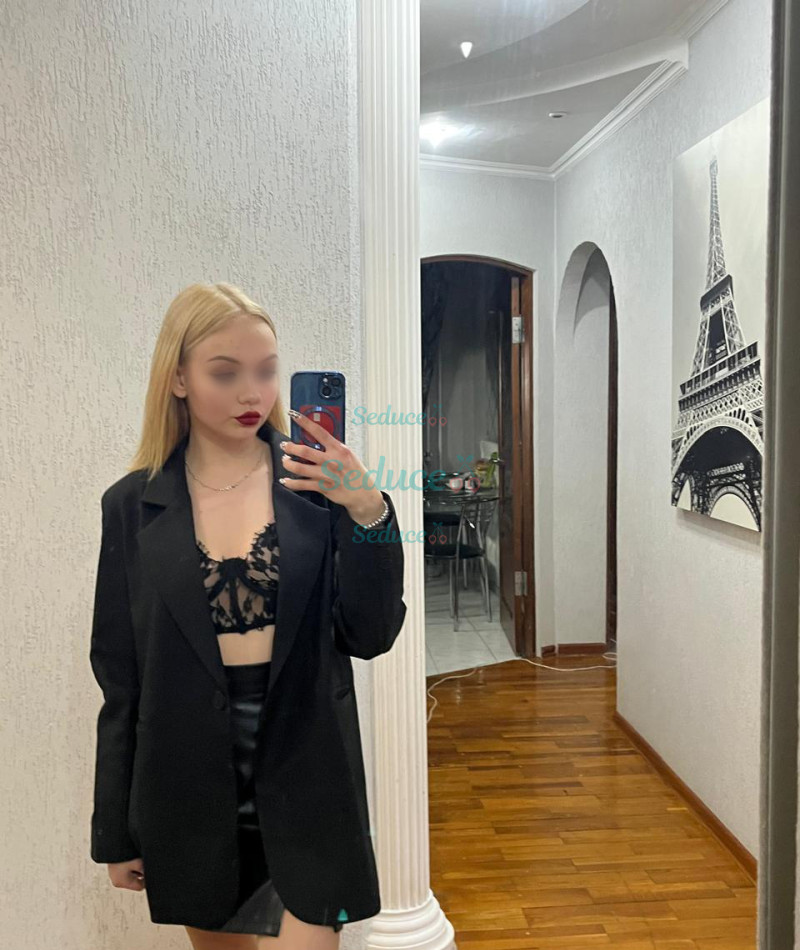 Photo escort girl Ariana: the best escort service