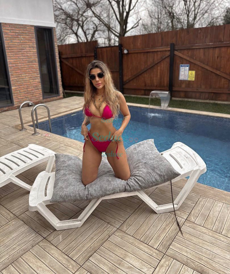 Photo escort girl Angely: the best escort service