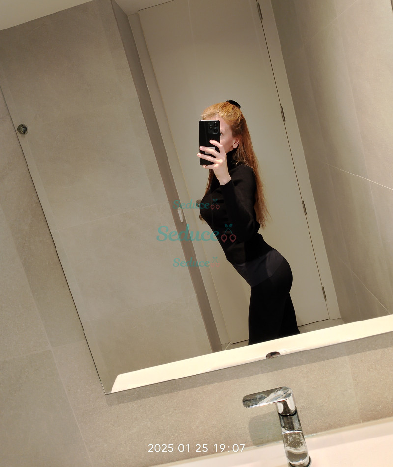Photo escort girl Luzy: the best escort service