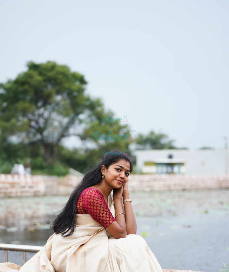 Photo escort girl Aarti : the best escort service