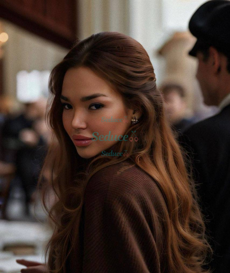 Photo escort girl Selesa: the best escort service