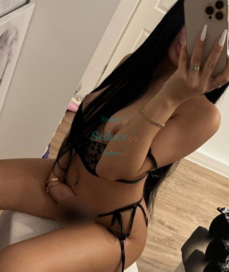 Photo escort girl Xrisa: the best escort service