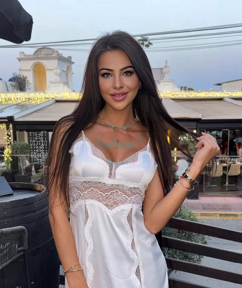 Photo escort girl Amalia: the best escort service
