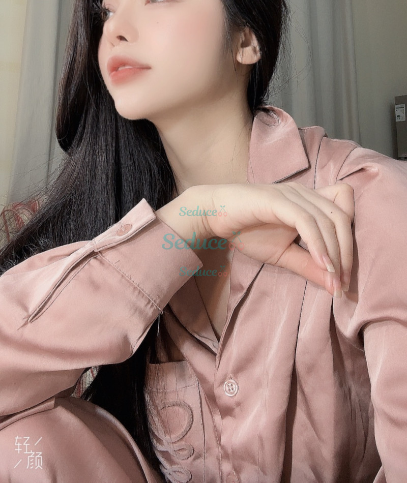 Photo escort girl Linh: the best escort service