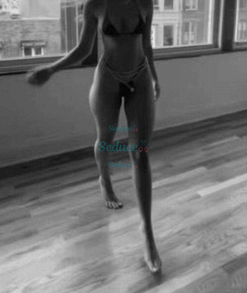Photo escort girl Victoria: the best escort service