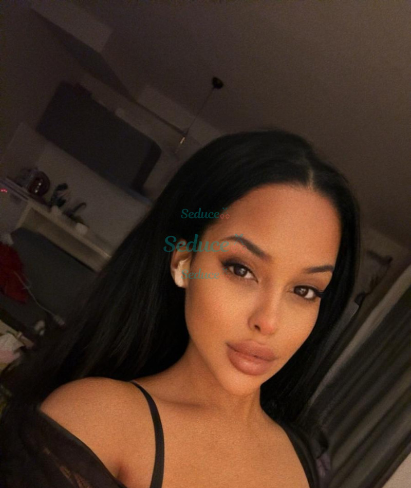 Photo escort girl Misha VIP: the best escort service