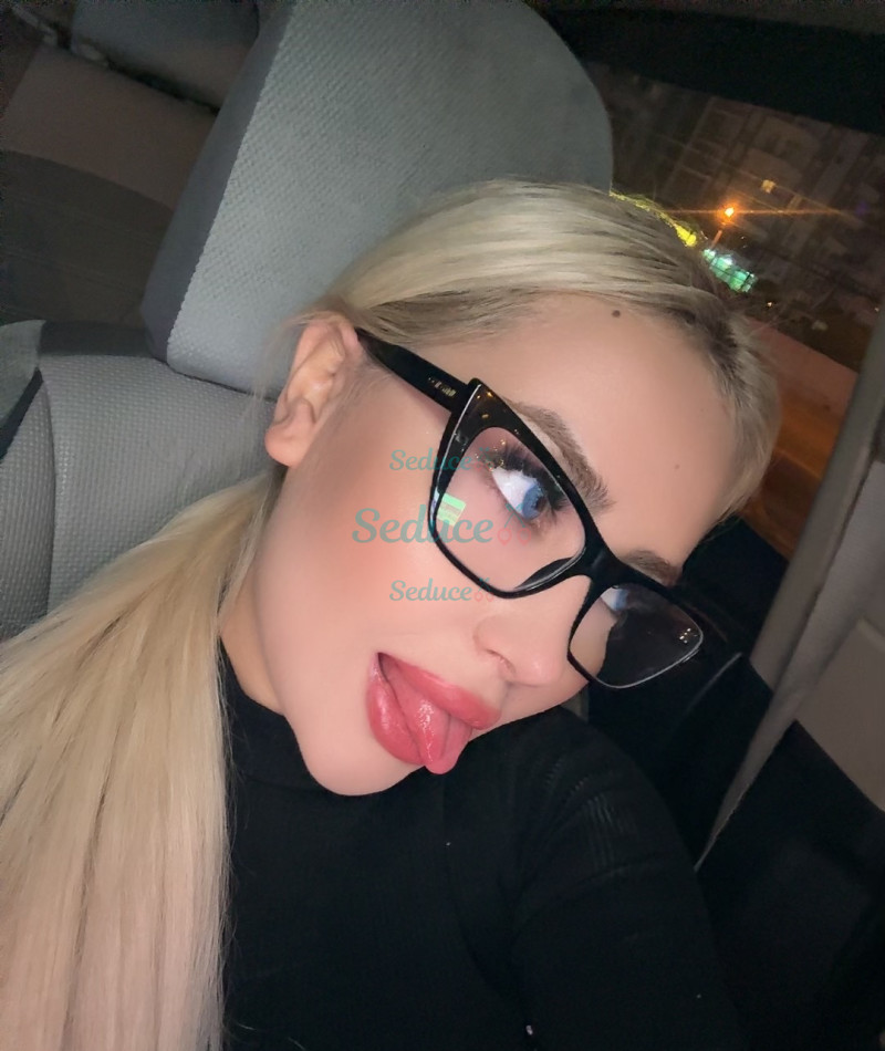 Photo escort girl Bella: the best escort service