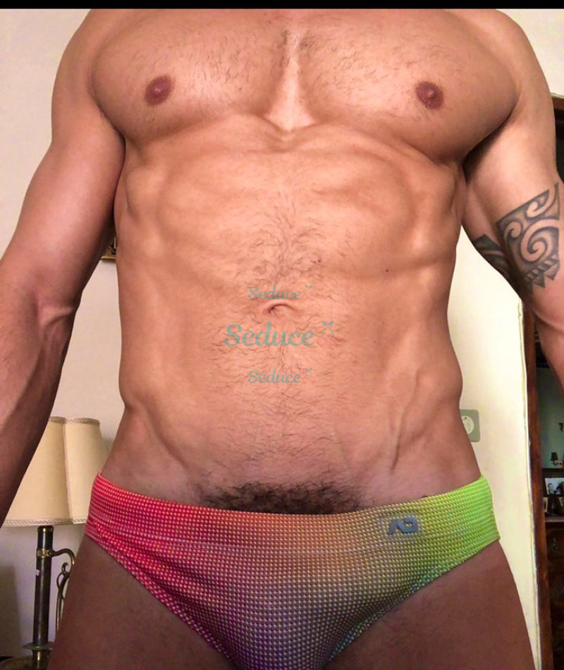 Photo escort girl Logan : the best escort service
