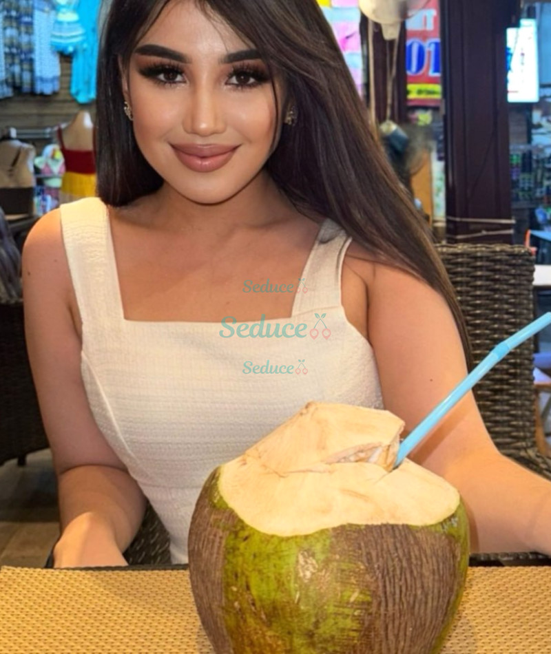 Photo escort girl Lola: the best escort service