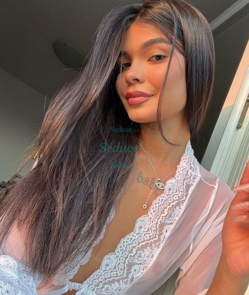 Photo escort girl KAROL: the best escort service