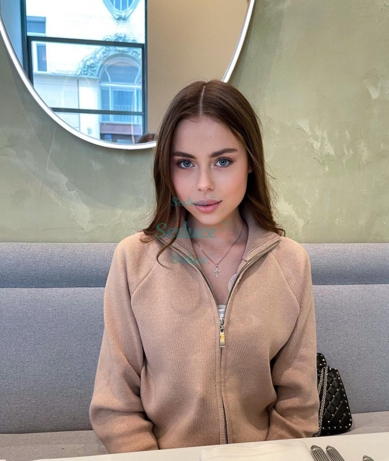 Photo escort girl Dasha: the best escort service