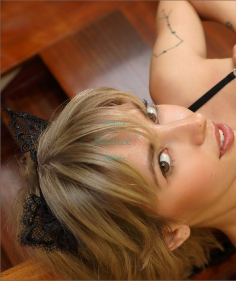 Photo escort girl Sabrina: the best escort service