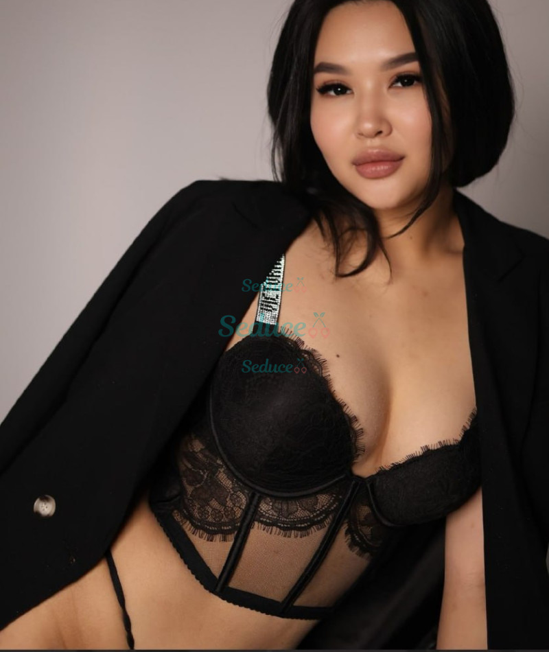 Photo escort girl Aika: the best escort service