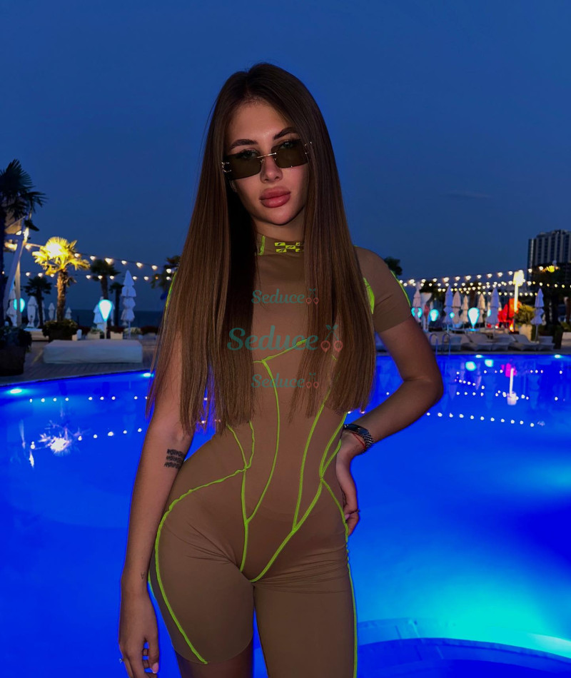 Photo escort girl Britney: the best escort service